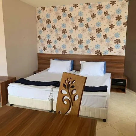 Hotel семеен брилянс - Family Brilliance Warna